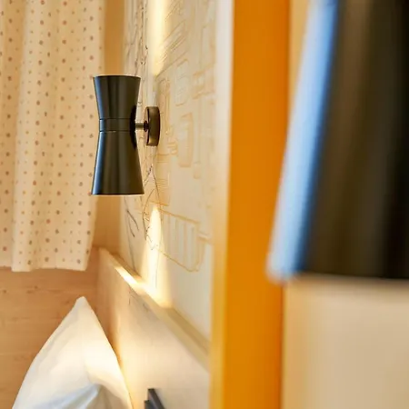 Mcdreams Otel 2*
